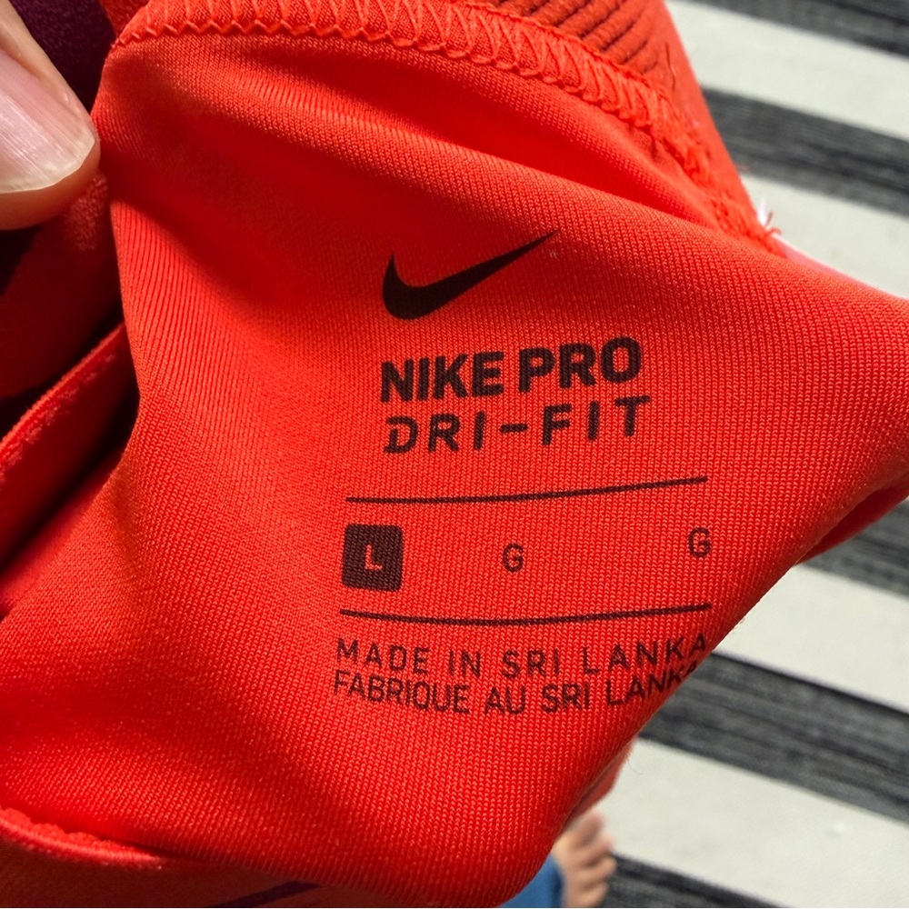 Nike Pro Women's Running Shorts-H020 in Orange/ Metallic Silver Size L - Picture 3 of 10